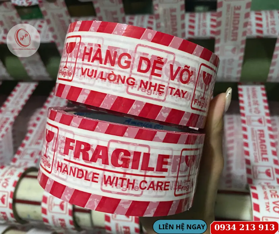 Băng keo in hàng dễ vỡ FRAGILE màu đỏ trắng dùng đóng gói hàng hóa